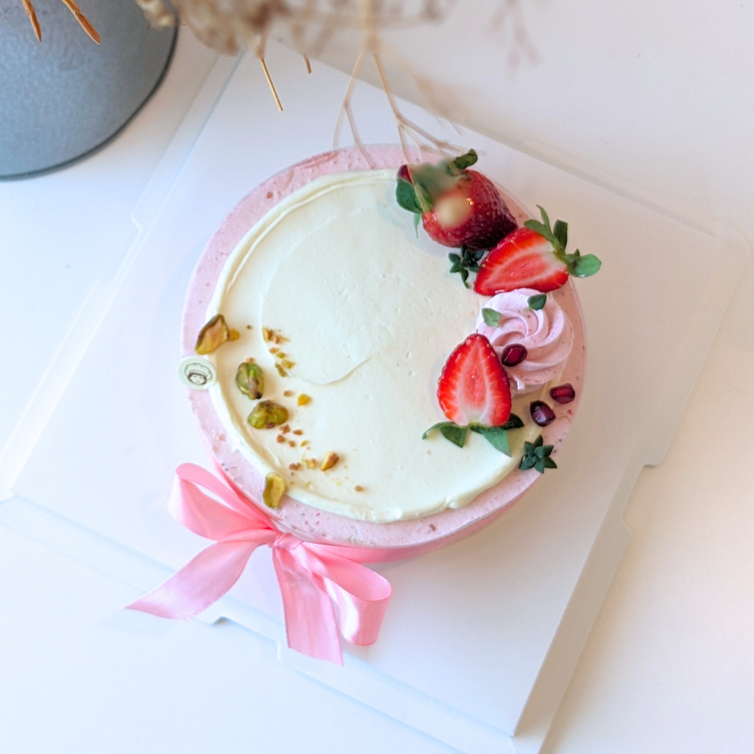 Strawberry Lemon Pistachio 6“